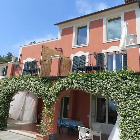 Villa Bellosguardo Apartments La Spezia Exterior photo